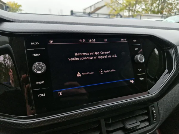 VOLKSWAGEN T-Cross (2024) — foto 9 van 25