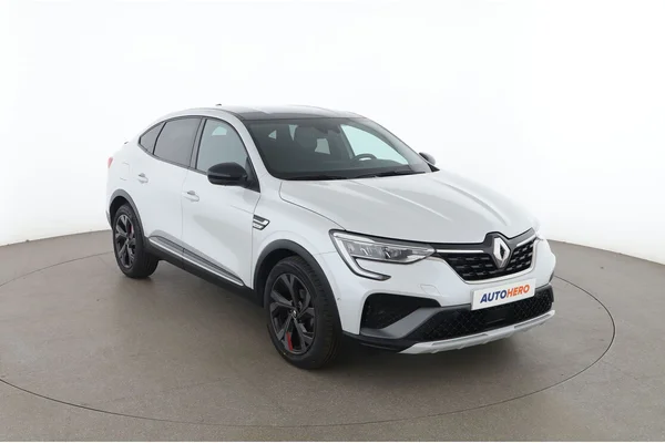 Renault Arkana (2023) — foto 14 van 16