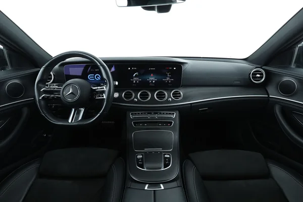 Mercedes-Benz E-Klasse (2021) — foto 3 van 16