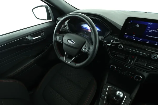 Ford Kuga (2022) — foto 4 van 16