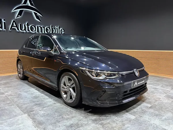 Volkswagen Golf (2022) — foto 24 van 29
