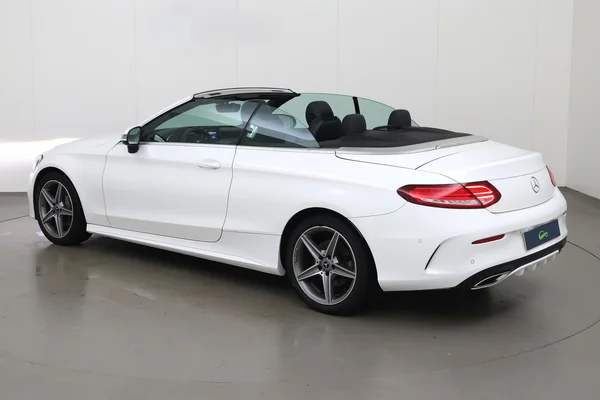 Mercedes-Benz C-Class Cabriolet (A205) (2018) — foto 19 van 25