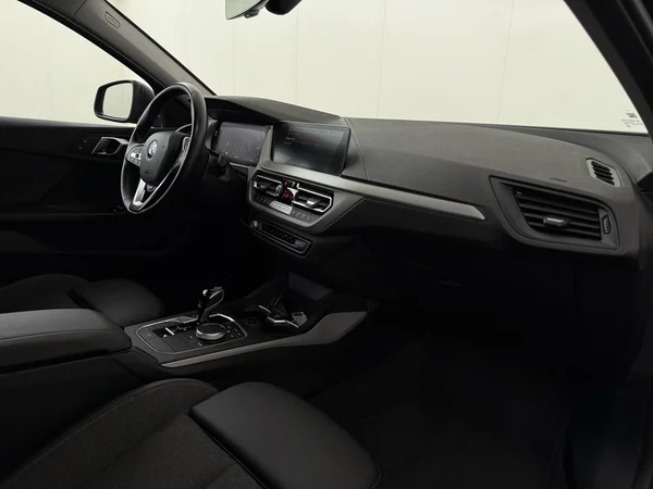 BMW 1-SERIE (2022) — foto 3 van 30