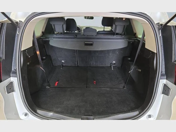 Renault Grand Scénic (2019) — foto 19 van 27
