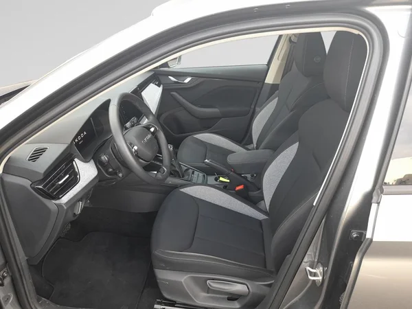 SKODA Scala (2025) — foto 6 van 23