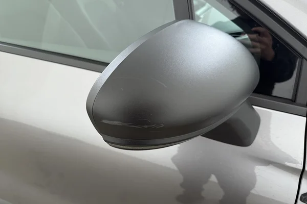 Renault Captur (2020) — foto 10 van 19