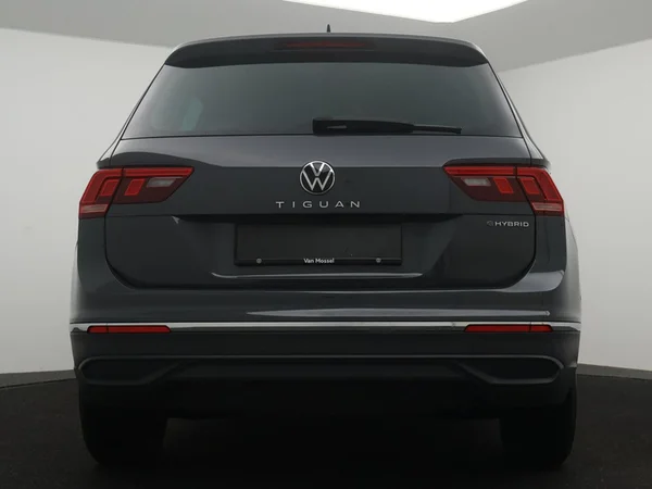 VOLKSWAGEN Tiguan eHybrid (PHEV) (2022) — foto 10 van 27