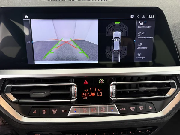 BMW 320 (2022) — foto 13 van 27