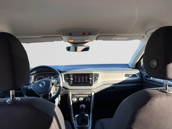 VOLKSWAGEN T-Roc (2021) — foto 8 van 20
