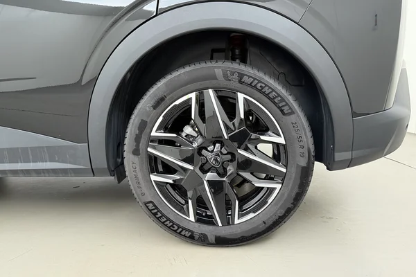 Peugeot 3008 (2025) — foto 22 van 25