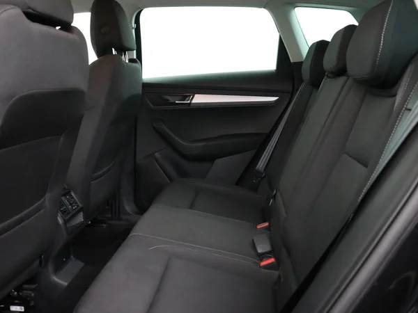 SKODA Karoq (2024) — foto 4 van 18