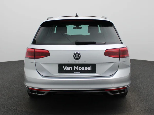 Volkswagen Passat (2024) — foto 33 van 37