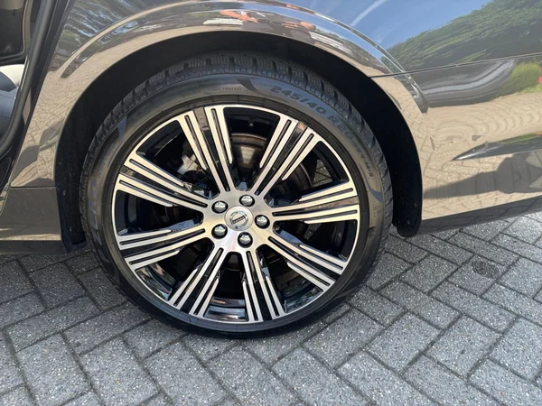 VOLVO V90 (2023) — foto 17 van 24