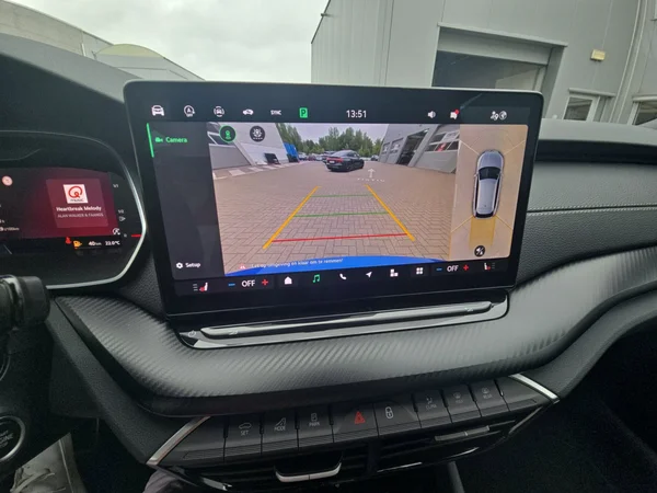 SKODA Octavia Combi (2025) — foto 20 van 24