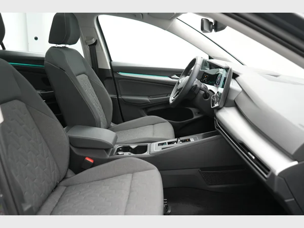 VOLKSWAGEN Golf VIII SW (2025) — foto 6 van 29