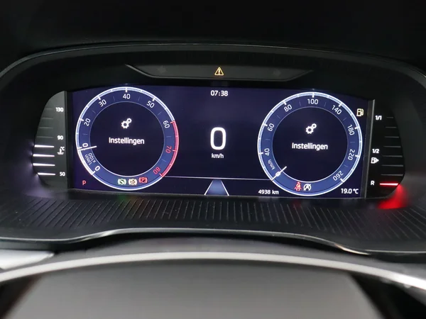 SKODA Octavia Combi (2024) — foto 5 van 18