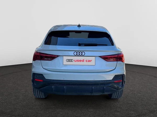 AUDI Q3 Sportback (2023) — foto 6 van 14
