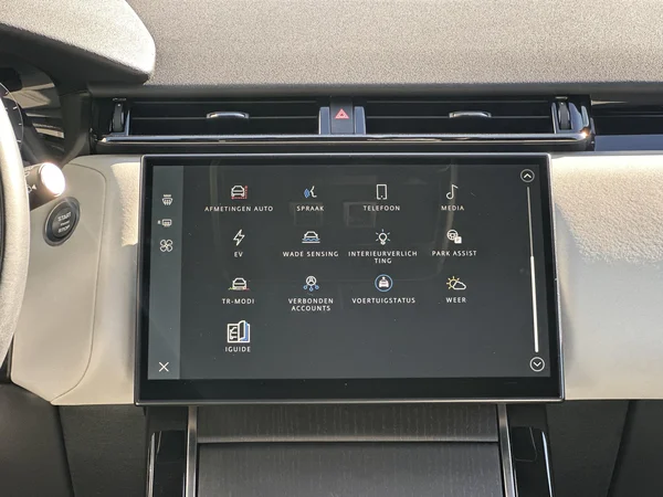 Land Rover Range Rover Velar (2025) — foto 15 van 31
