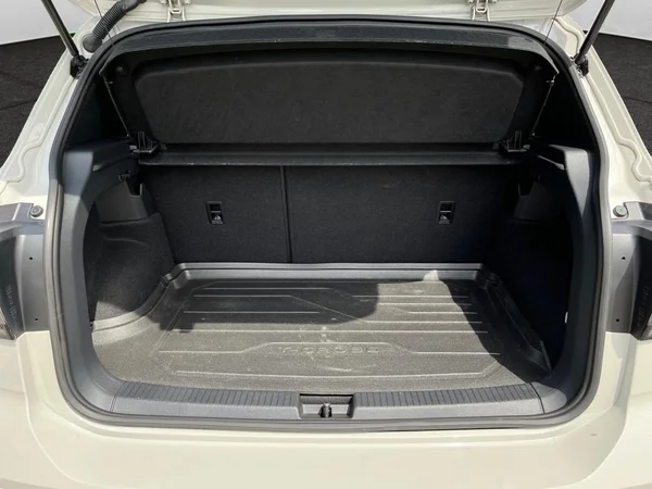 VOLKSWAGEN T-Cross (2024) — foto 7 van 22