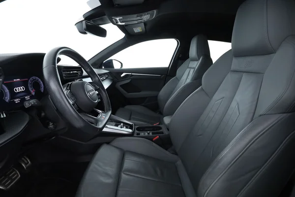 Audi A3 (2021) — foto 16 van 16