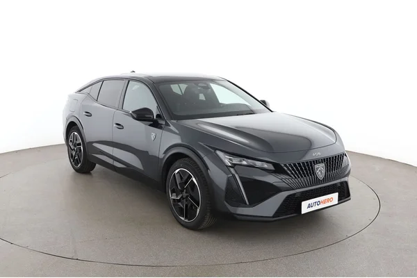 Peugeot 408 (2023) — foto 14 van 16