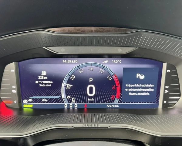 Skoda Superb (2022) — foto 18 van 30