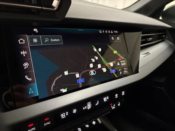 AUDI A3 Sportback PHEV (2026) — foto 13 van 15