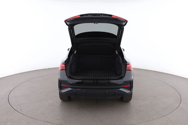 Audi Q3 (2021) — foto 7 van 16