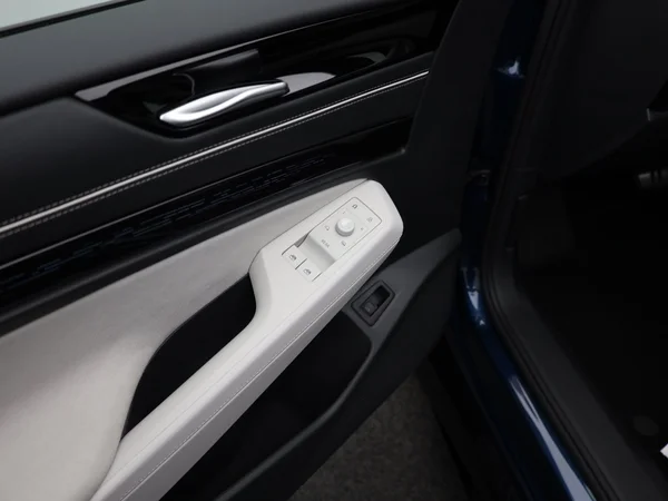 VOLKSWAGEN ID.7 Tourer (2024) — foto 24 van 25