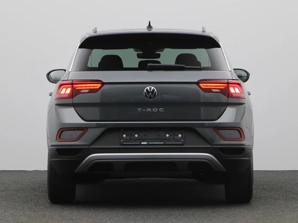 VOLKSWAGEN T-Roc (2023) — foto 16 van 19