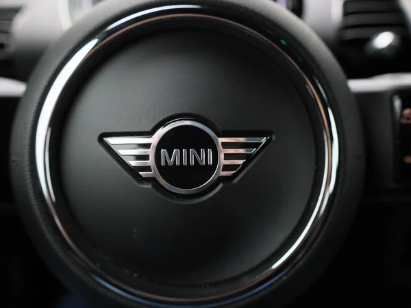 MINI Clubman (2022) — foto 21 van 41