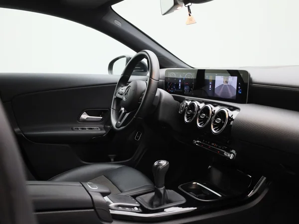 Mercedes-Benz CLA (2020) — foto 26 van 40