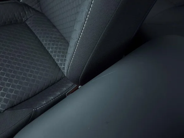 Toyota C-HR Hybrid (HEV) (2021) — foto 21 van 21