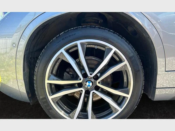 BMW X2 (2022) — foto 22 van 29