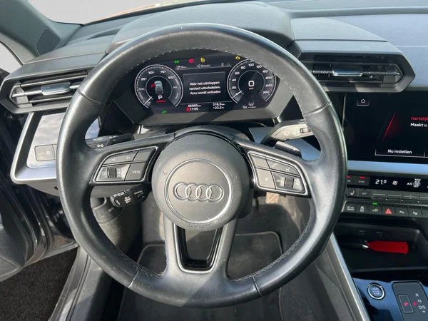 AUDI A3 Sportback PHEV (2022) — foto 11 van 24