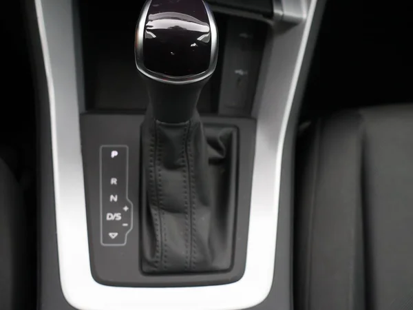 AUDI Q3 PHEV (2024) — foto 16 van 27
