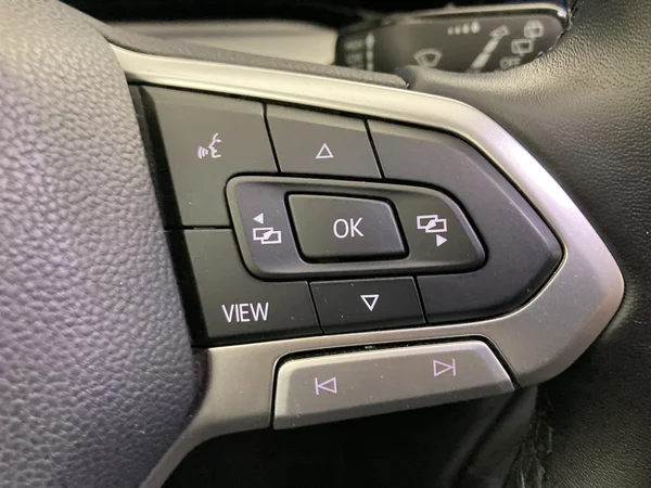 VOLKSWAGEN Golf Variant VIII (2021) — foto 18 van 36