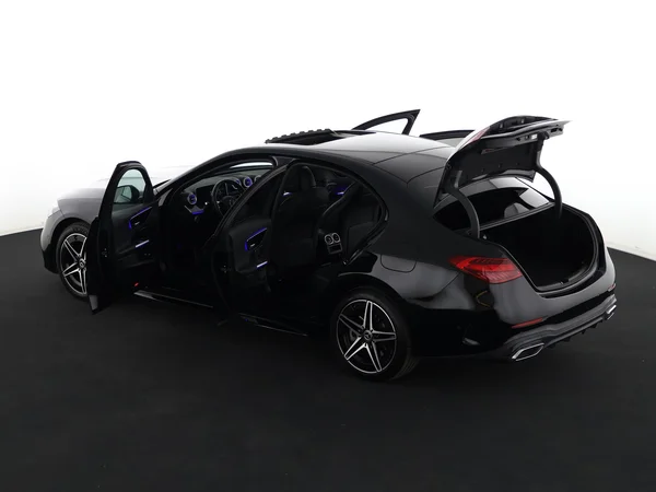 MERCEDES C 300 (2022) — foto 32 van 33