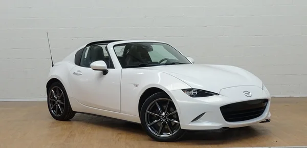 Mazda MX-5 (2017) — foto 12 van 25
