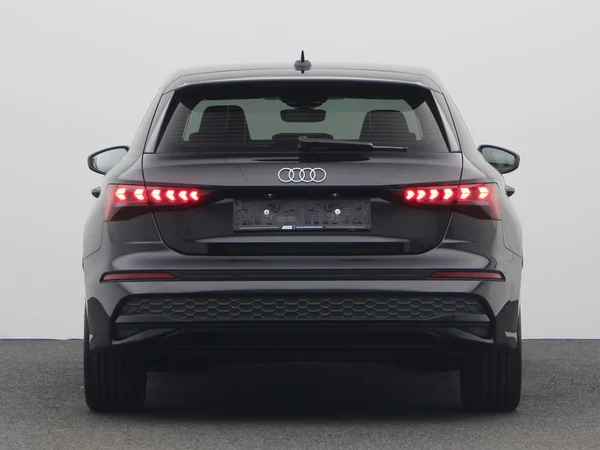 AUDI A3 Sportback (2025) — foto 18 van 21