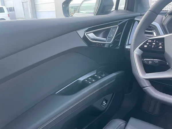 AUDI Q4 e-tron (2026) — foto 2 van 24