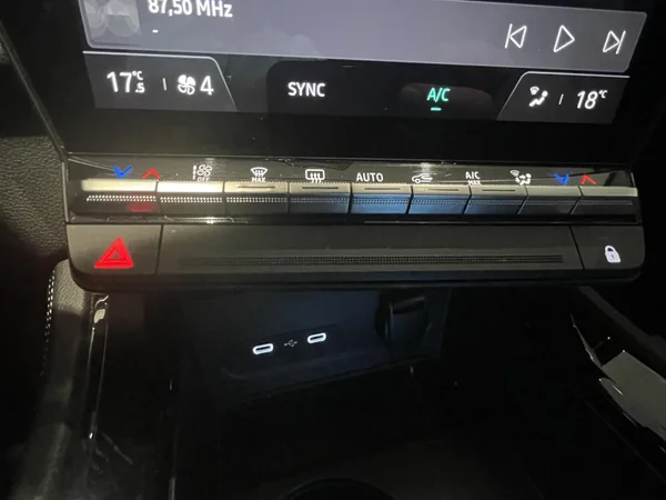 Renault Austral (2023) — foto 11 van 23