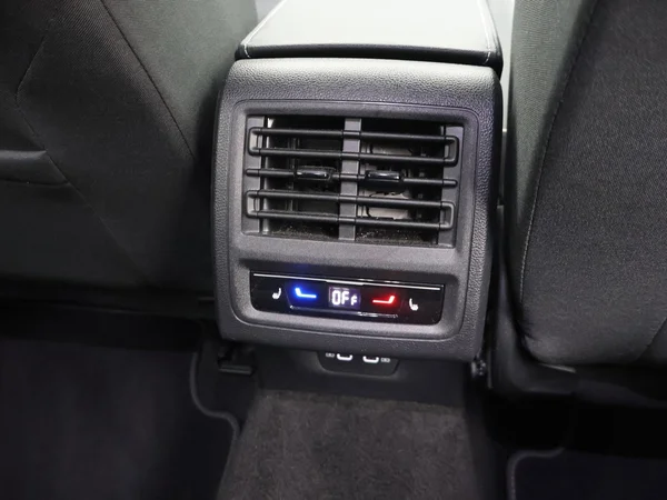 VOLKSWAGEN Golf VIII (2023) — foto 8 van 25