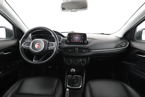 Fiat Tipo (2017) — foto 3 van 16