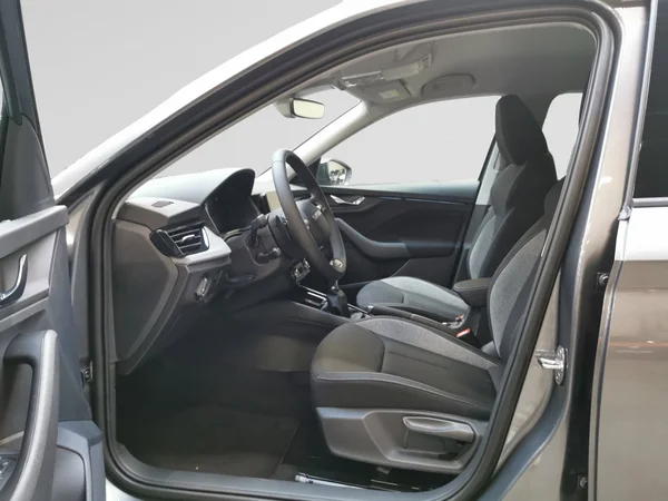 SKODA Kamiq (2026) — foto 2 van 15