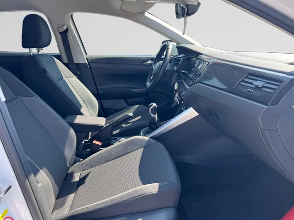 VOLKSWAGEN Taigo (2022) — foto 3 van 18