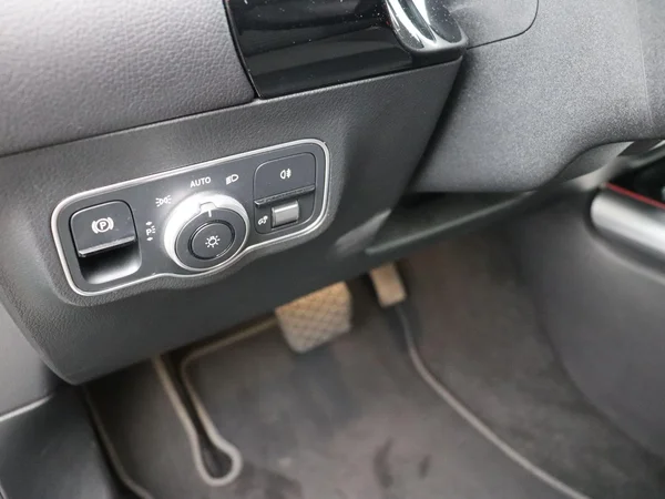 Mercedes-Benz EQA (2023) — foto 2 van 25