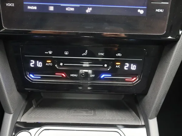 Volkswagen Passat (2022) — foto 20 van 31