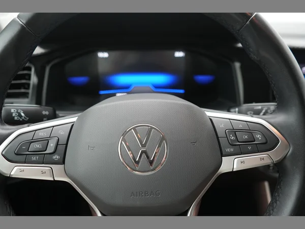 VOLKSWAGEN Polo (2023) — foto 9 van 25
