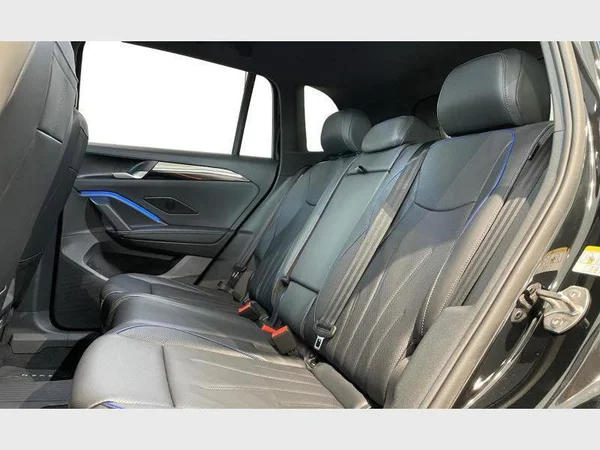 VOLKSWAGEN Tiguan (2026) — foto 3 van 26